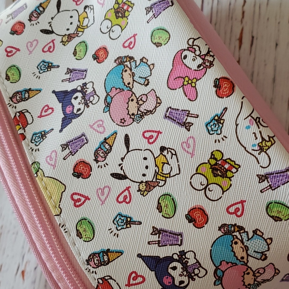 🆕️ SANRIO HELLO KITTY AND FRIENDS PINK MAKE-UP BAG 💕 - Picture 4 of 7